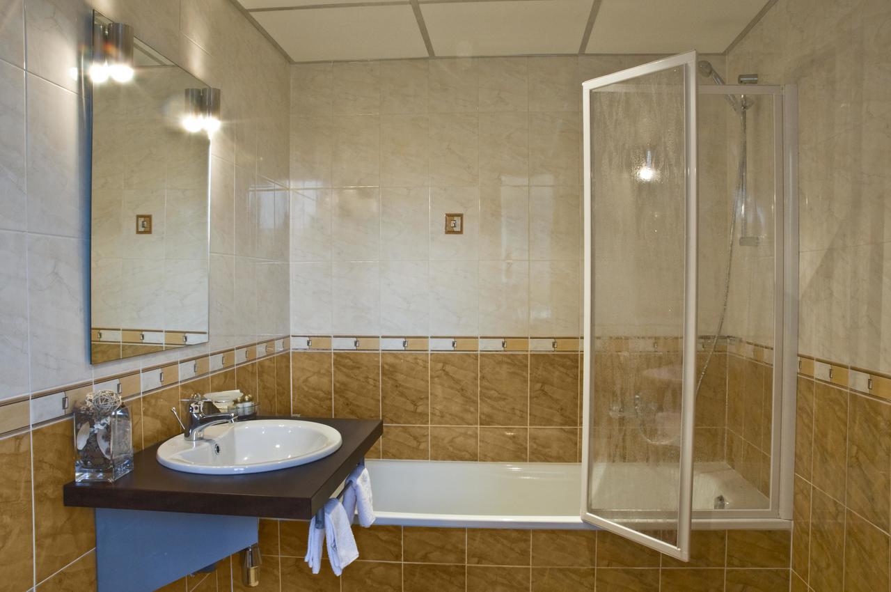סופיה Hotel 4 Zona מראה חיצוני תמונה
